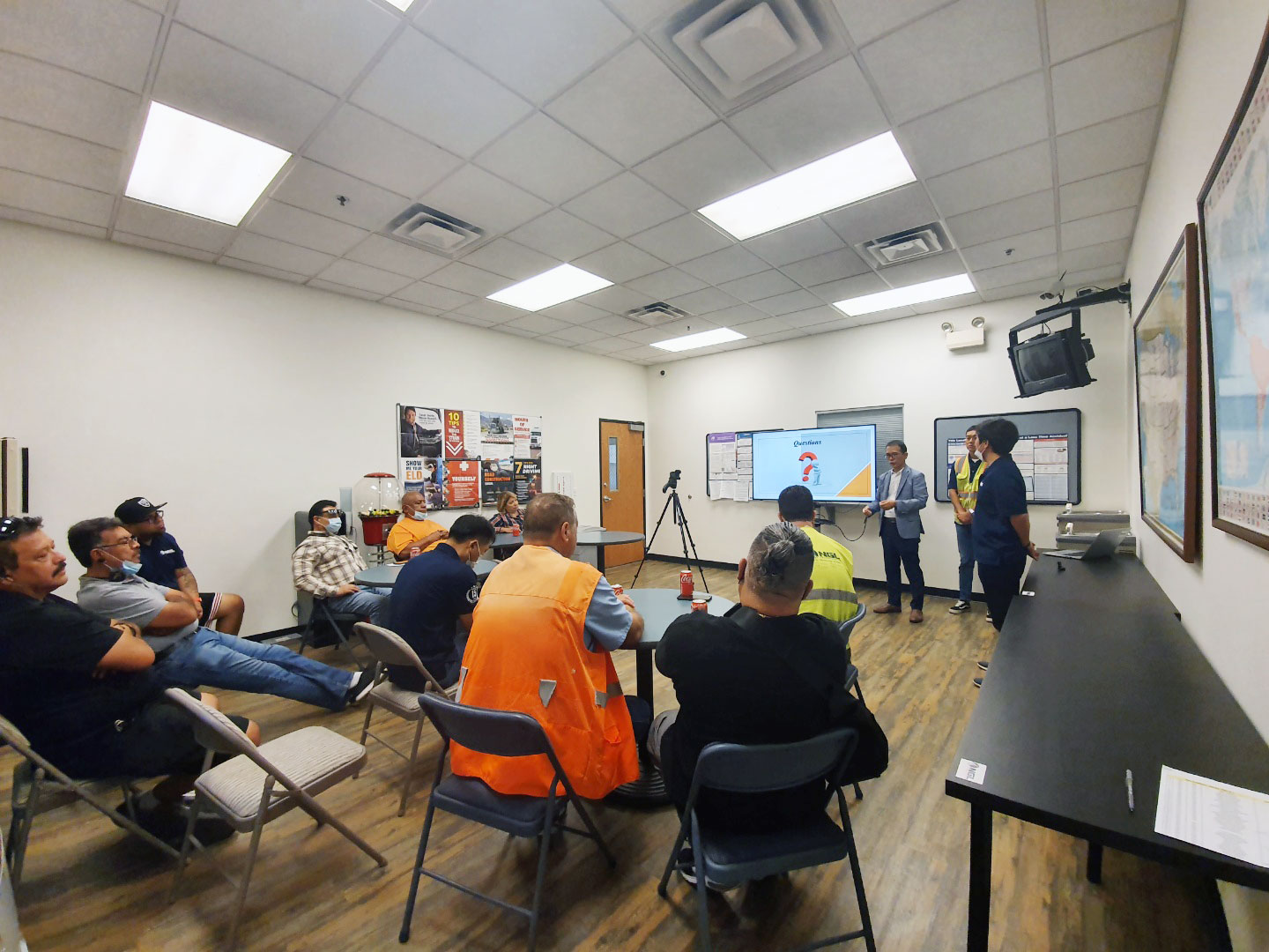 20210816_101039393_02 NGL Safety meeting